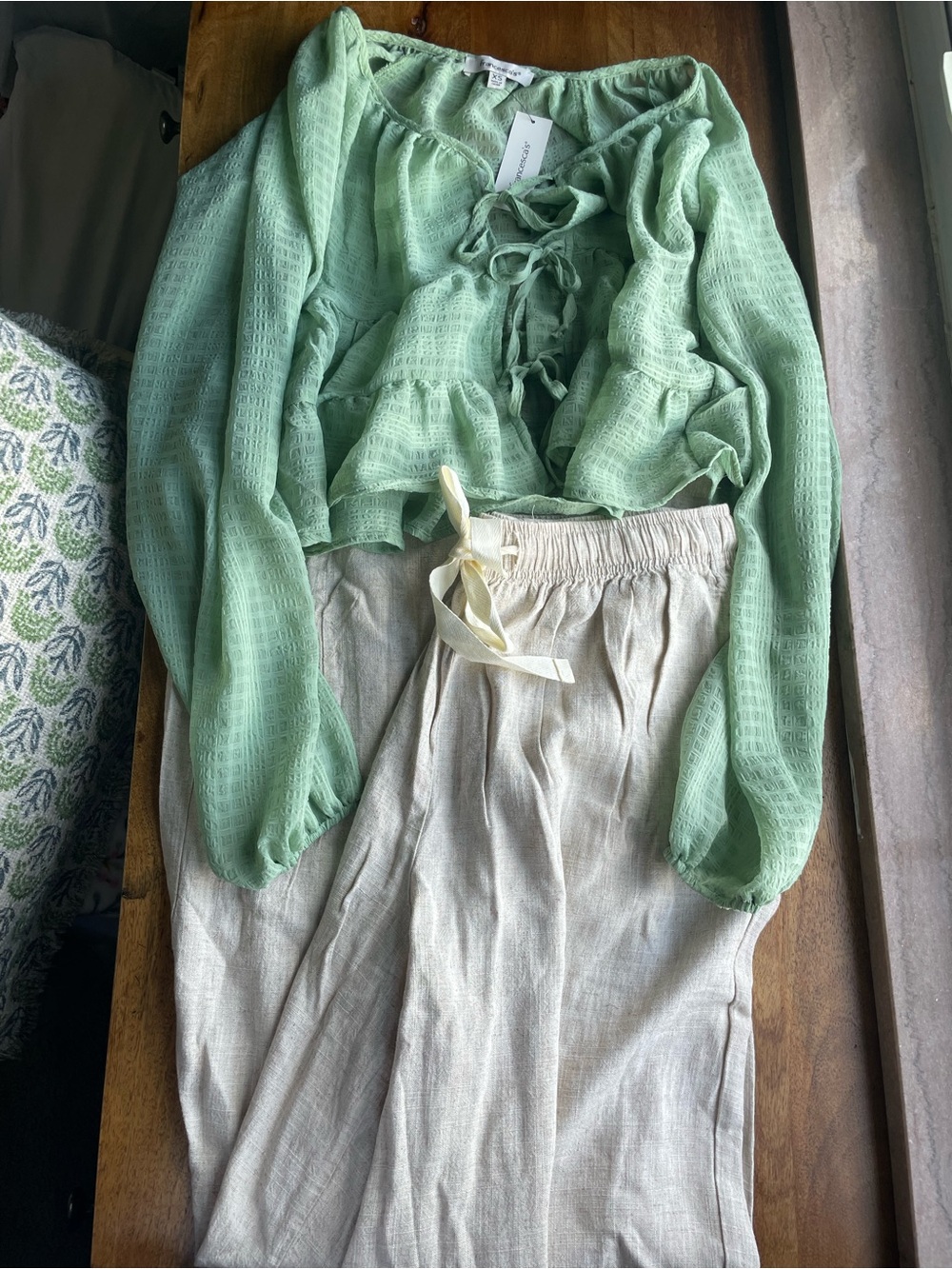 2 Piece Outfit Light Green Ruffle Tie-Front Blouse NWT Zenana Linen Pants size S